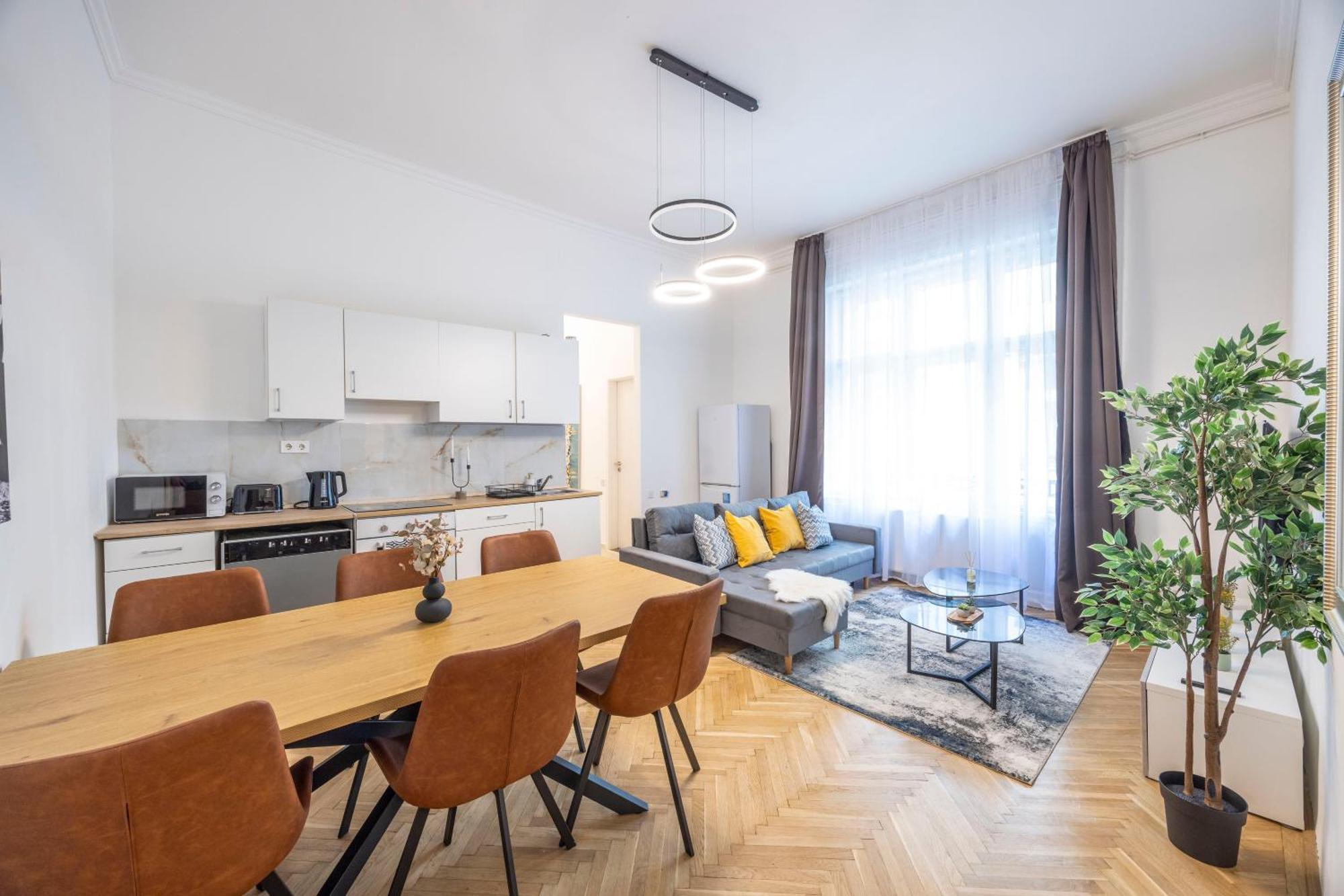 Prime Location & Cozy Central 3Bedrm Apartment Budapest Eksteriør billede